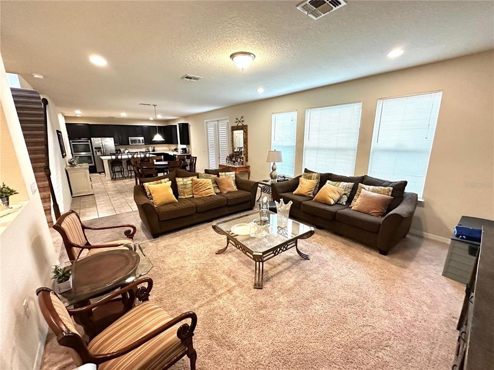 For Rent: $6,300 (4 beds, 3 baths, 3306 Square Feet)
