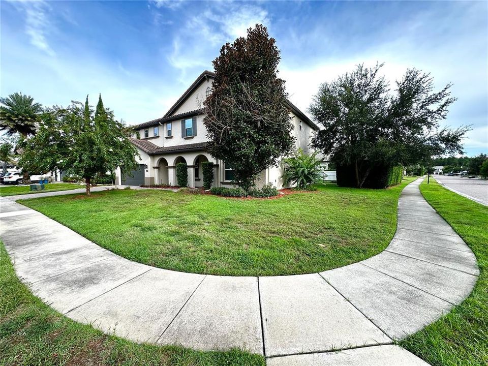 For Rent: $6,300 (4 beds, 3 baths, 3306 Square Feet)