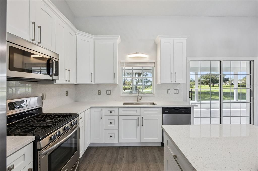 For Sale: $359,900 (3 beds, 2 baths, 1919 Square Feet)