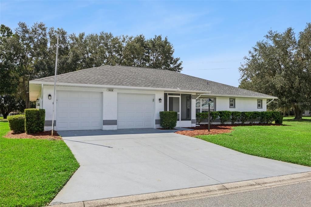 For Sale: $359,900 (3 beds, 2 baths, 1919 Square Feet)