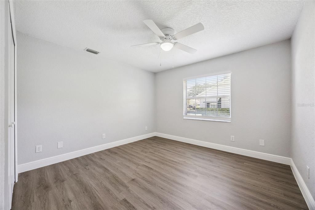 For Sale: $359,900 (3 beds, 2 baths, 1919 Square Feet)