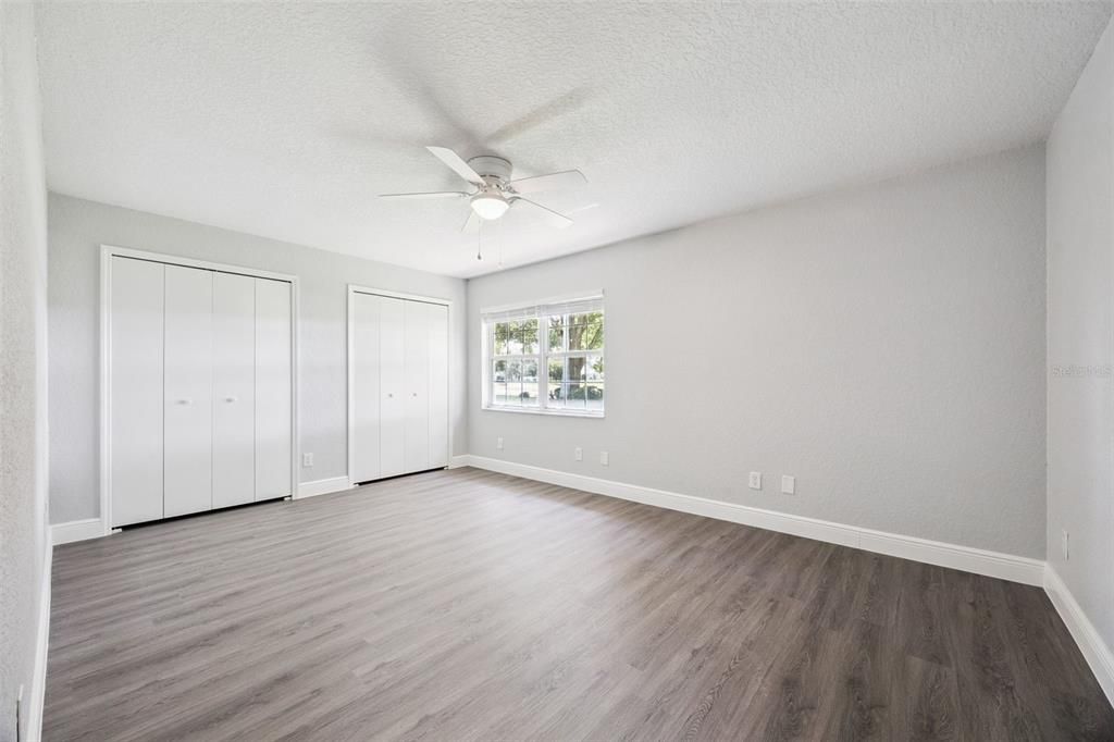 For Sale: $359,900 (3 beds, 2 baths, 1919 Square Feet)