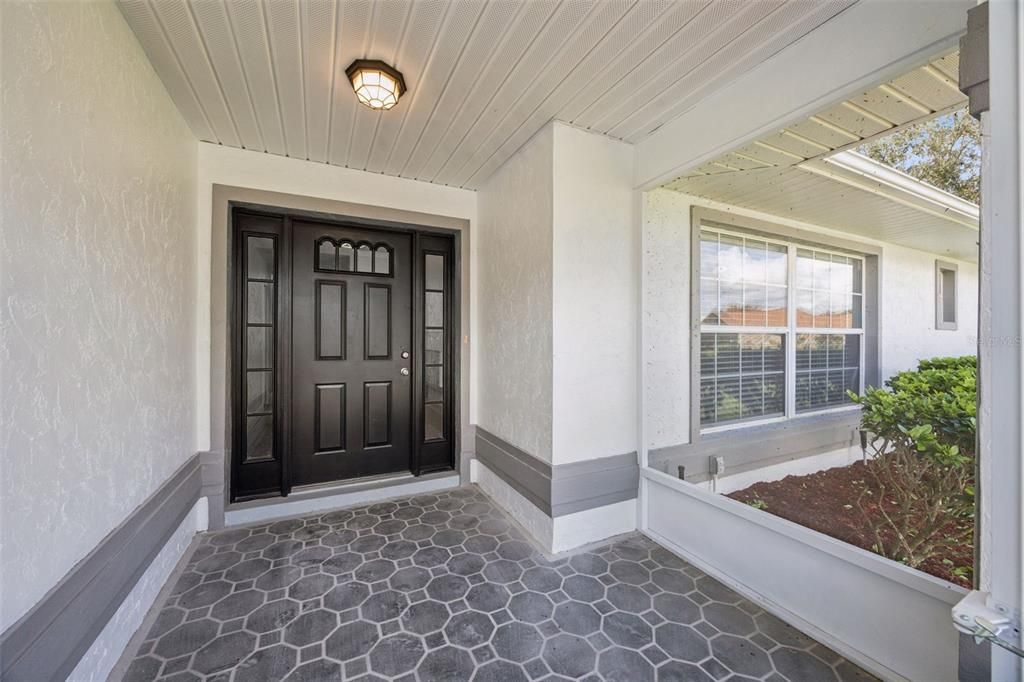 For Sale: $359,900 (3 beds, 2 baths, 1919 Square Feet)