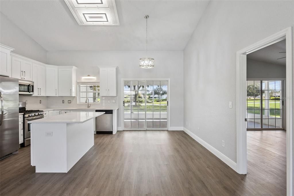 For Sale: $359,900 (3 beds, 2 baths, 1919 Square Feet)