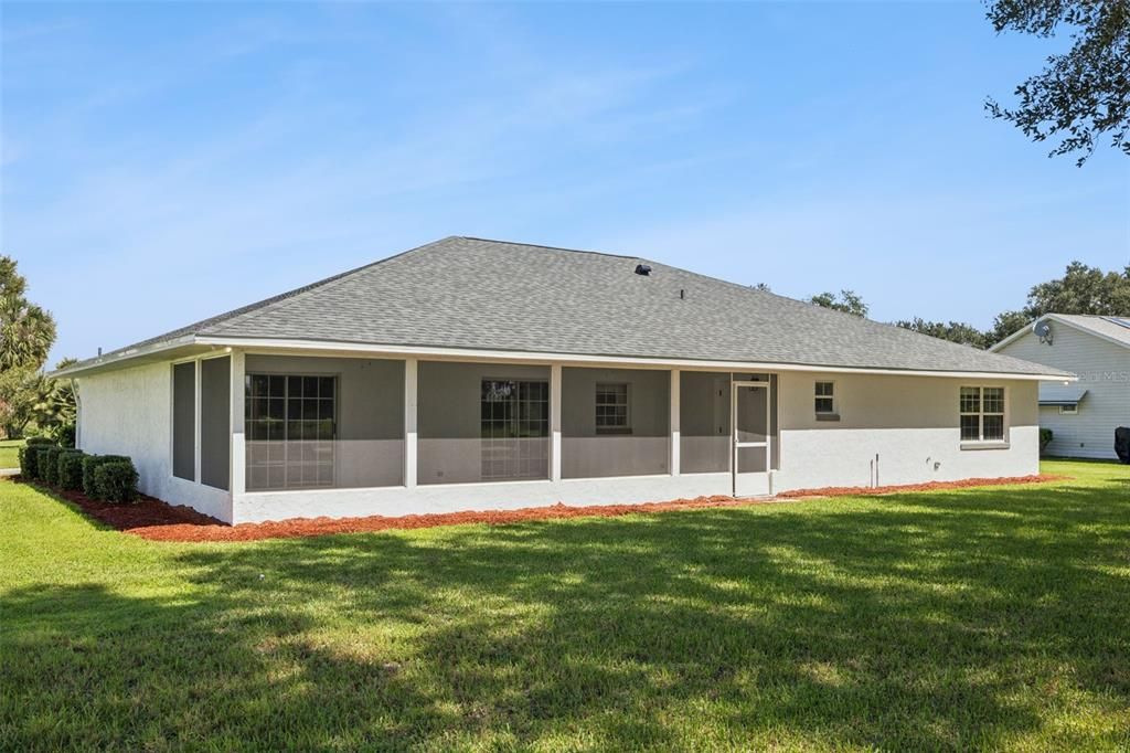 For Sale: $359,900 (3 beds, 2 baths, 1919 Square Feet)