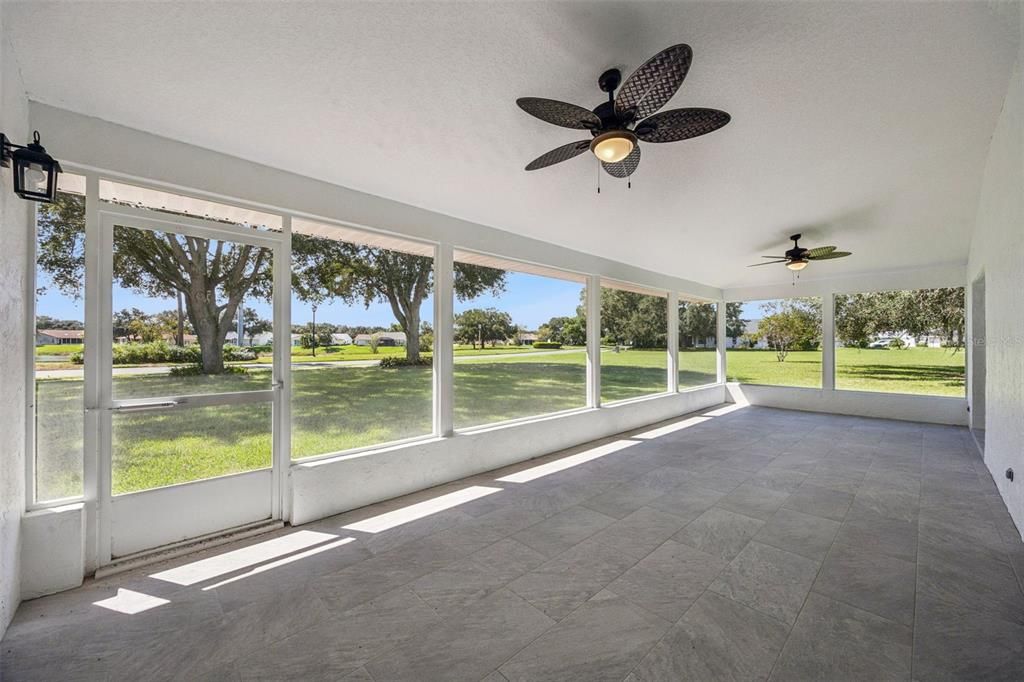 For Sale: $359,900 (3 beds, 2 baths, 1919 Square Feet)