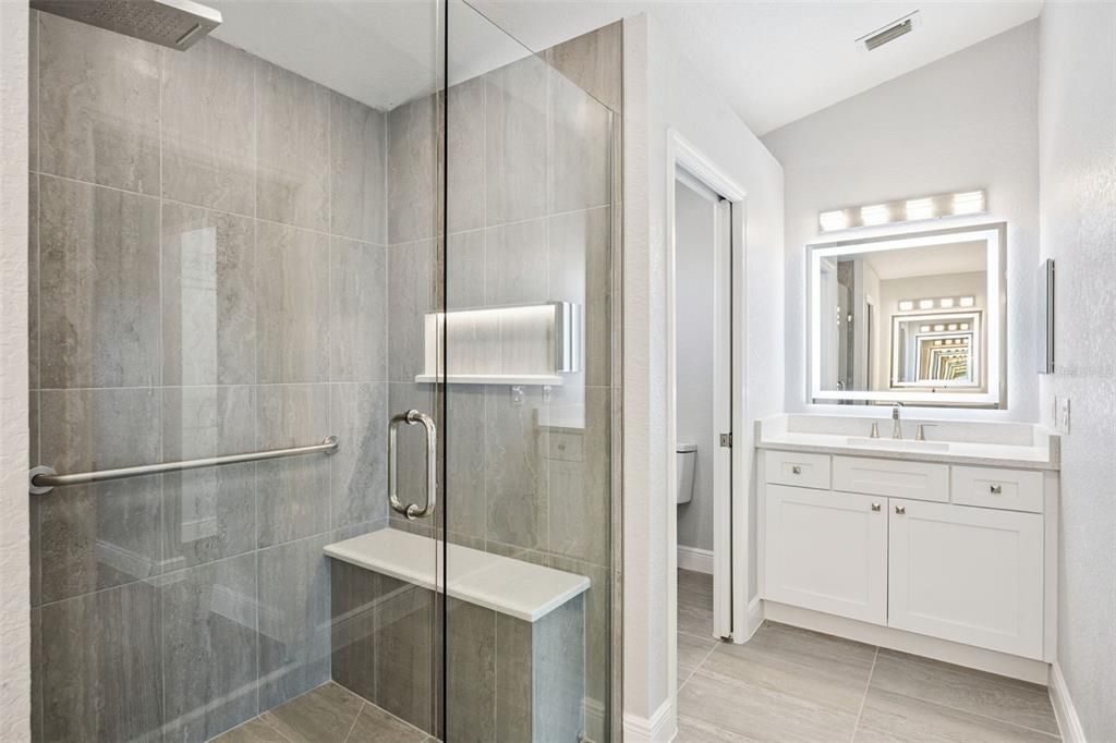 For Sale: $359,900 (3 beds, 2 baths, 1919 Square Feet)