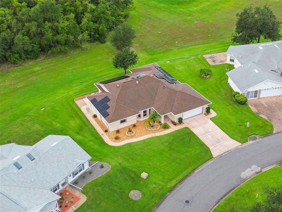 For Sale: $349,900 (3 beds, 2 baths, 2302 Square Feet)
