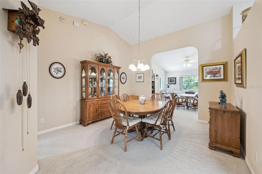 For Sale: $349,900 (3 beds, 2 baths, 2302 Square Feet)