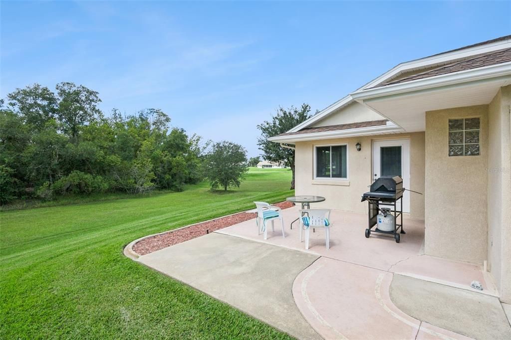 For Sale: $349,900 (3 beds, 2 baths, 2302 Square Feet)
