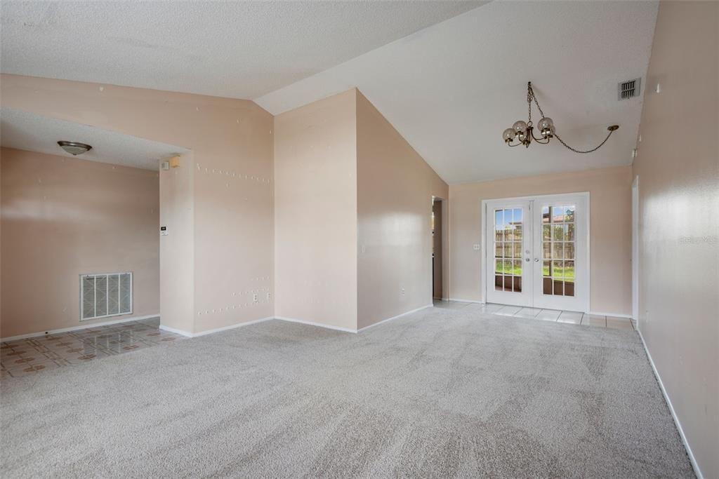 На продажу: $279,900 (3 спален, 2 ванн, 1608 Квадратных фут)
