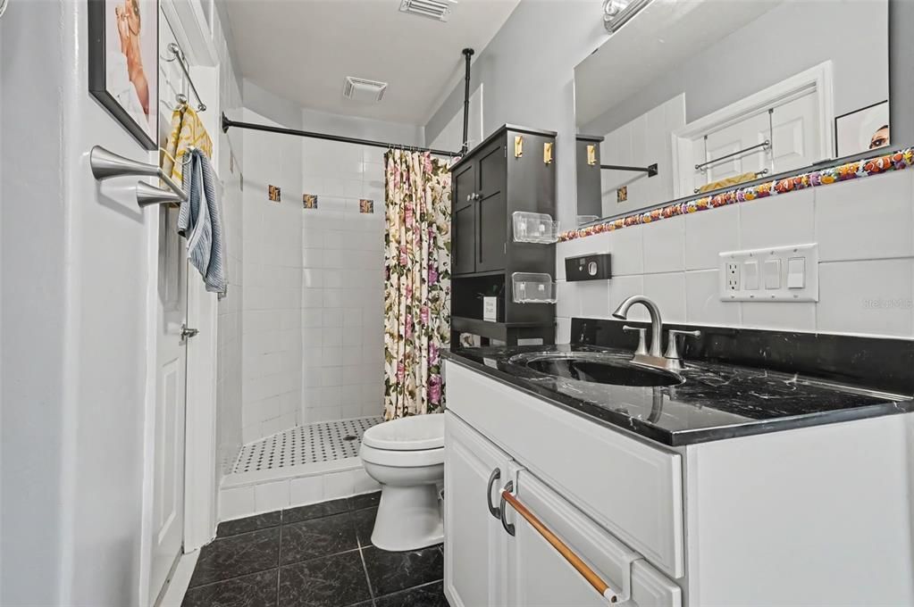 En Venta: $590,000 (3 camas, 2 baños, 1872 Pies cuadrados)