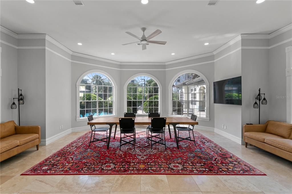 For Rent: $3,100 (1 beds, 1 baths, 1084 Square Feet)
