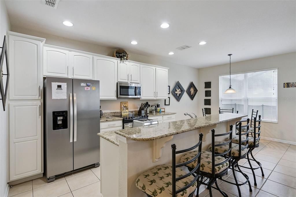For Sale: $585,000 (4 beds, 4 baths, 1824 Square Feet)