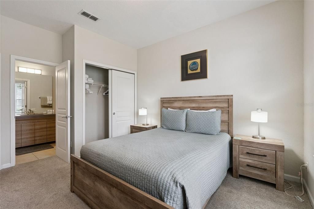 For Sale: $585,000 (4 beds, 4 baths, 1824 Square Feet)