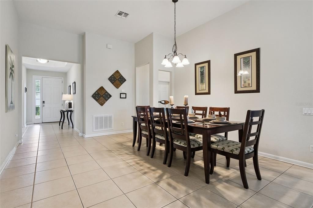 For Sale: $585,000 (4 beds, 4 baths, 1824 Square Feet)