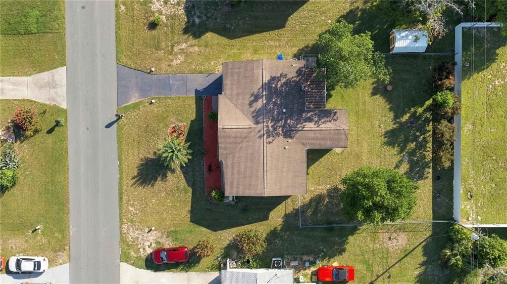 For Sale: $199,900 (2 beds, 1 baths, 1084 Square Feet)