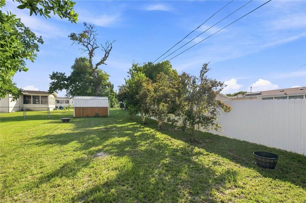For Sale: $199,900 (2 beds, 1 baths, 1084 Square Feet)
