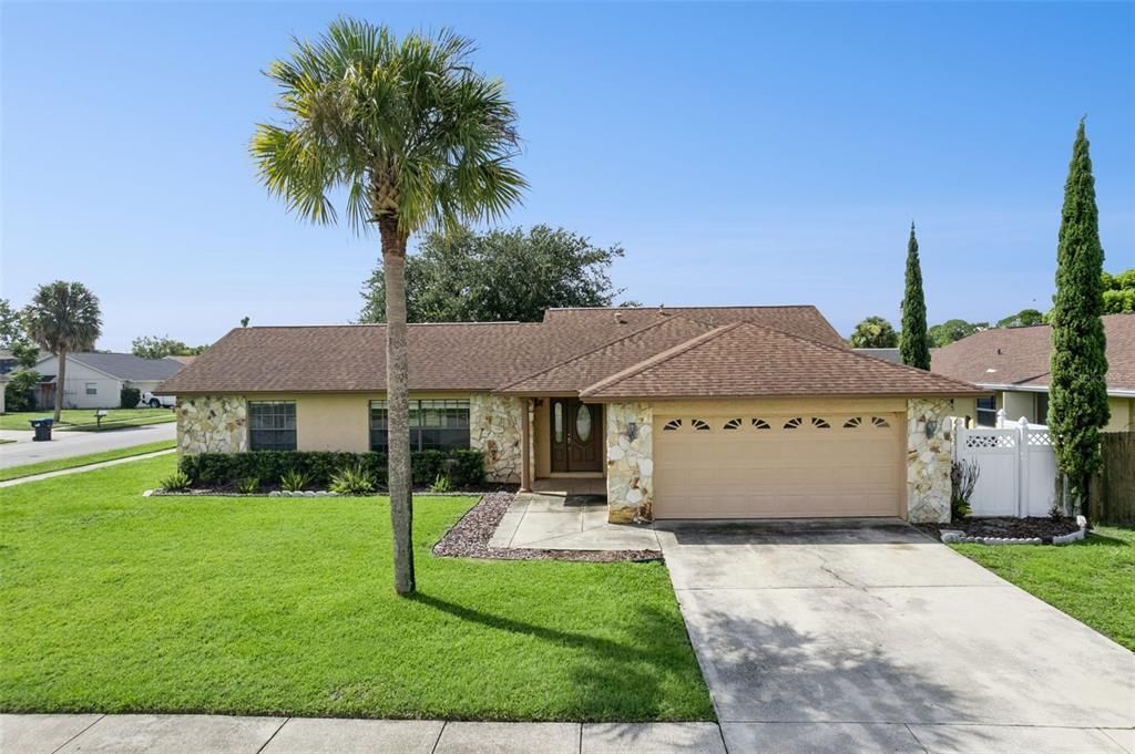 For Sale: $375,000 (3 beds, 2 baths, 1528 Square Feet)