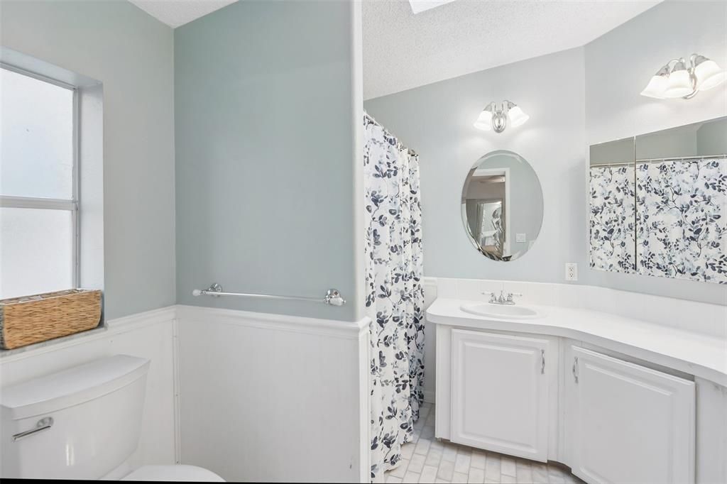 For Sale: $495,000 (3 beds, 3 baths, 1330 Square Feet)