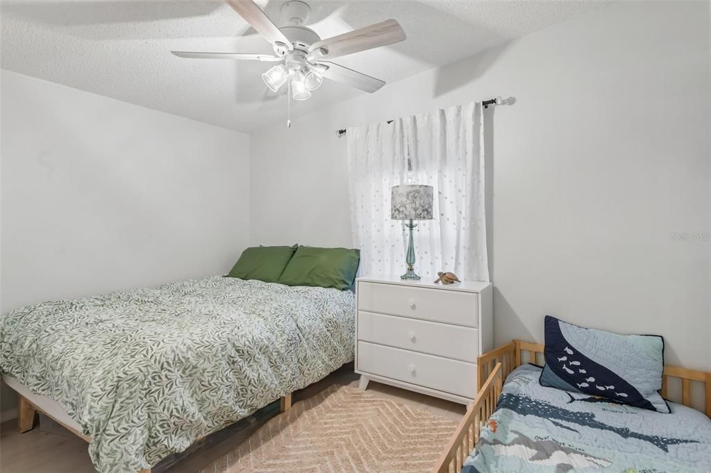 For Sale: $495,000 (3 beds, 3 baths, 1330 Square Feet)