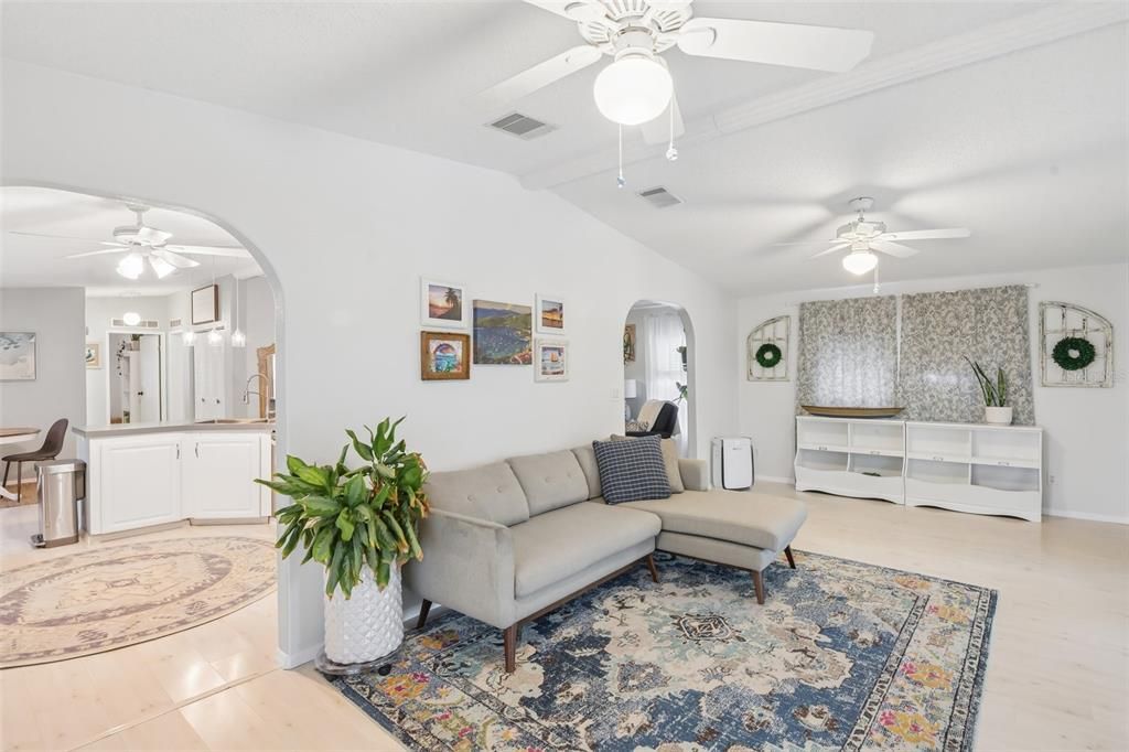 For Sale: $495,000 (3 beds, 3 baths, 1330 Square Feet)