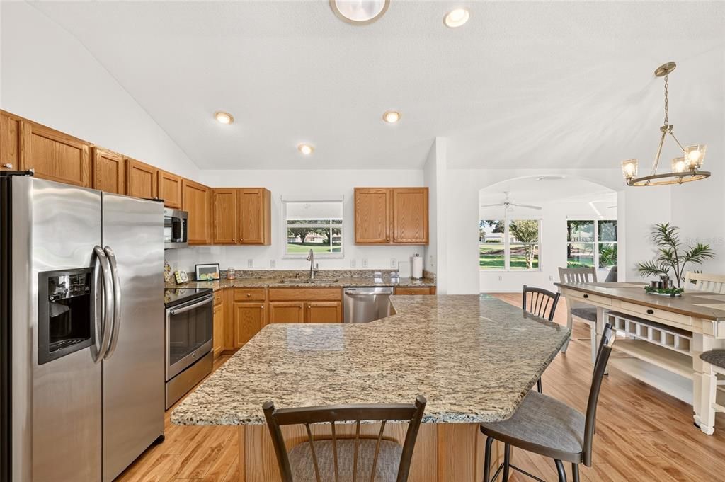 For Sale: $475,000 (3 beds, 2 baths, 1668 Square Feet)