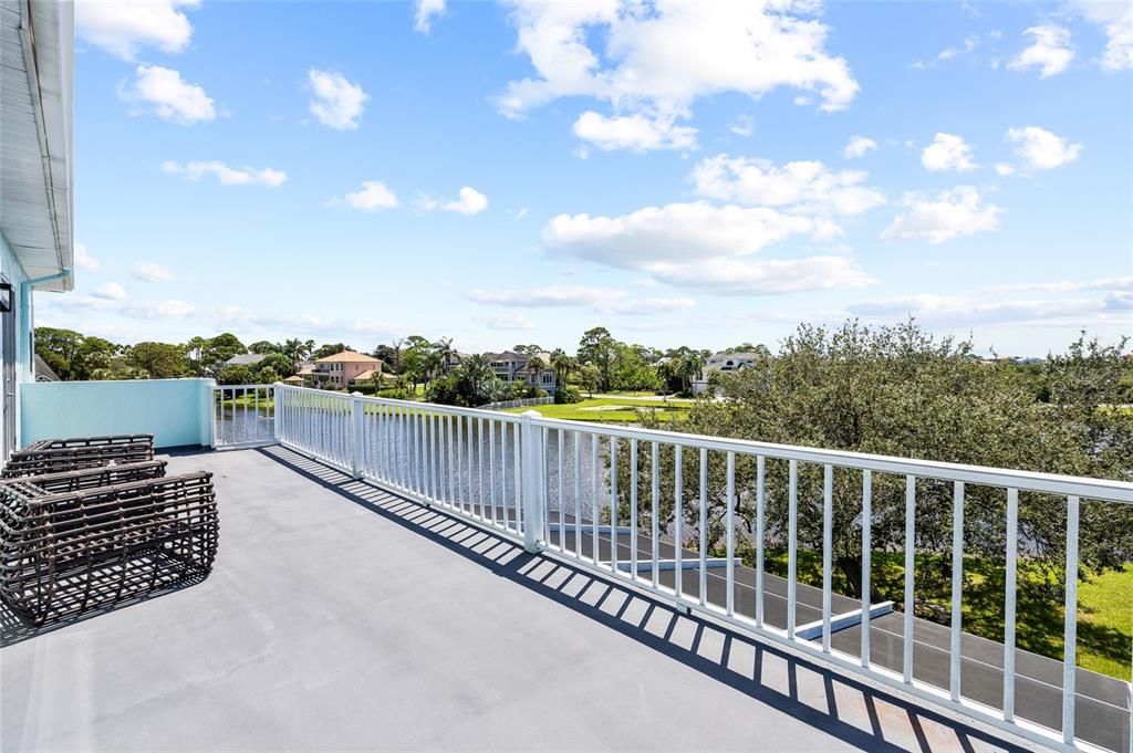 For Sale: $1,150,000 (3 beds, 4 baths, 3344 Square Feet)