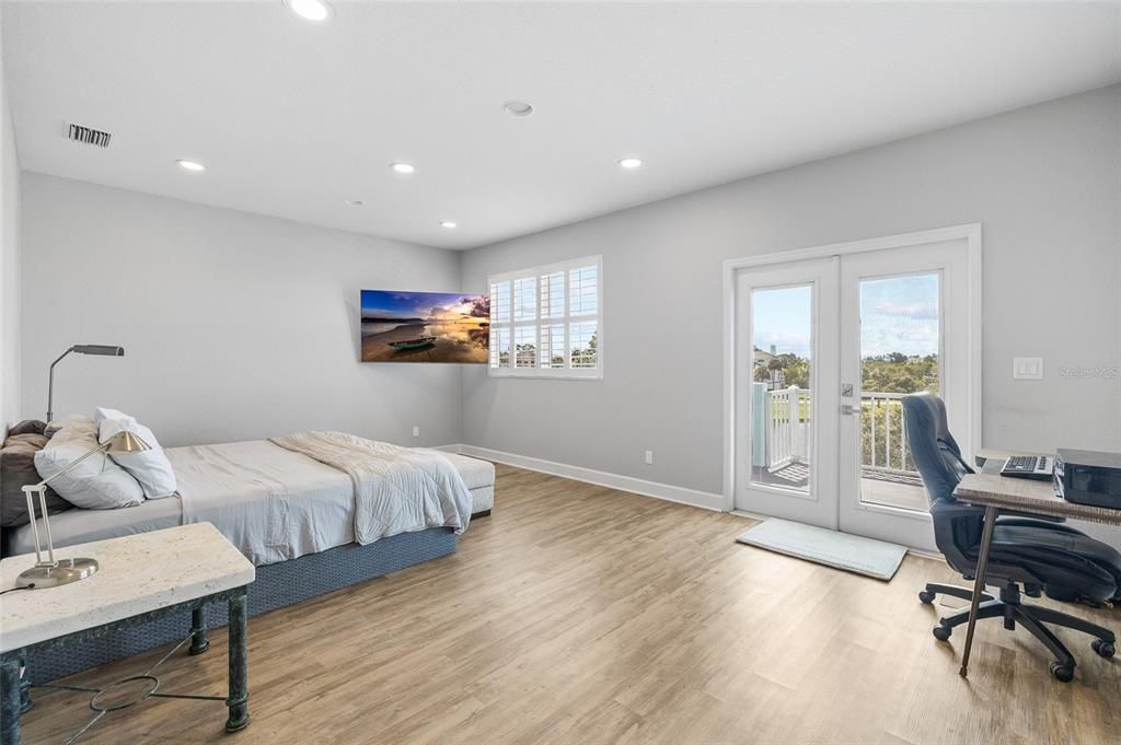 For Sale: $1,150,000 (3 beds, 4 baths, 3344 Square Feet)