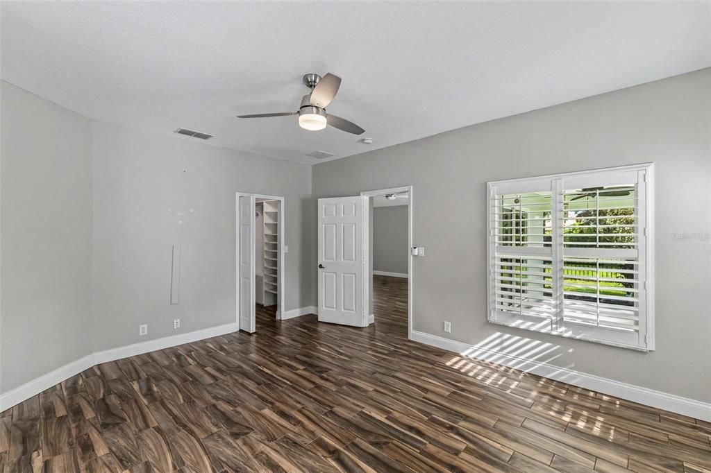 For Sale: $439,000 (3 beds, 2 baths, 1868 Square Feet)