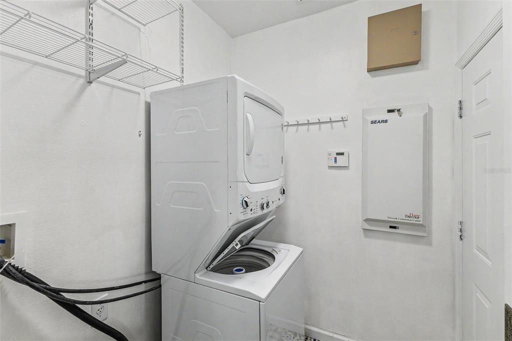 For Sale: $439,000 (3 beds, 2 baths, 1868 Square Feet)