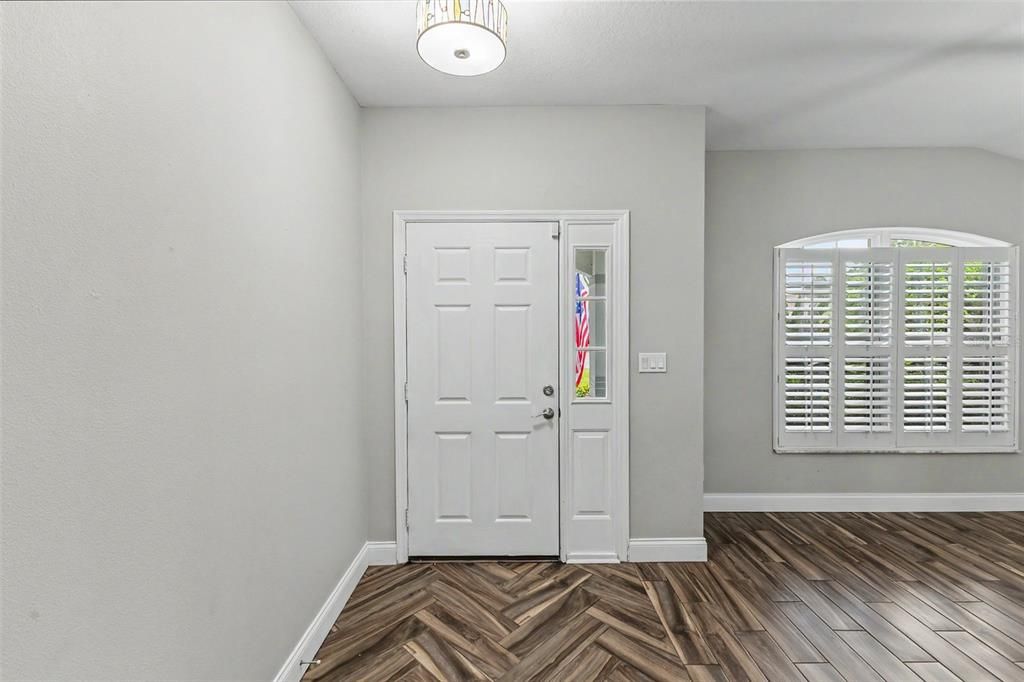 For Sale: $439,000 (3 beds, 2 baths, 1868 Square Feet)