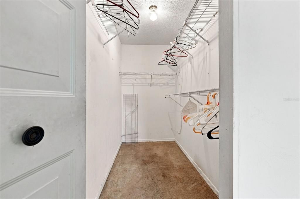 For Sale: $120,000 (2 beds, 2 baths, 1149 Square Feet)