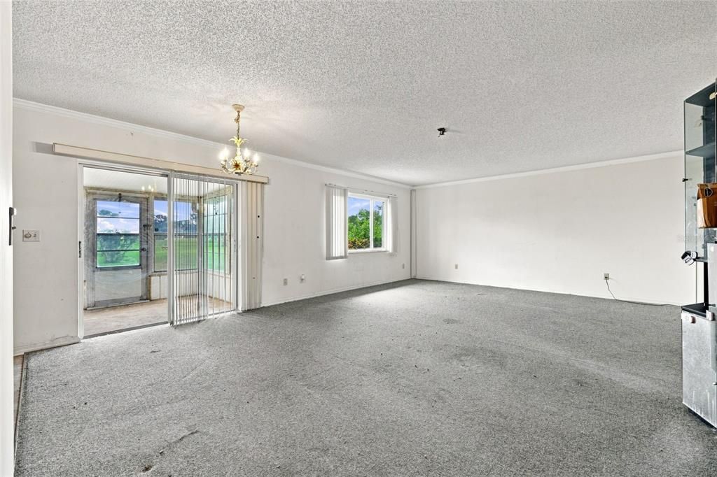 For Sale: $120,000 (2 beds, 2 baths, 1149 Square Feet)