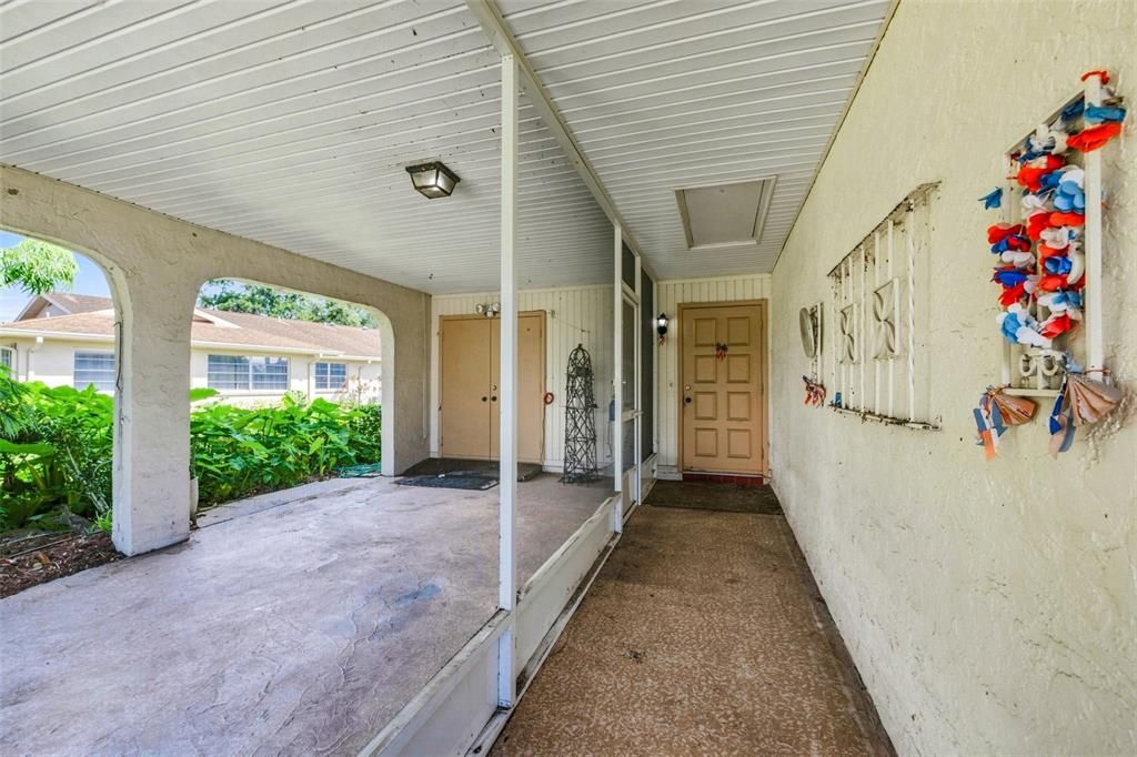 For Sale: $120,000 (2 beds, 2 baths, 1149 Square Feet)