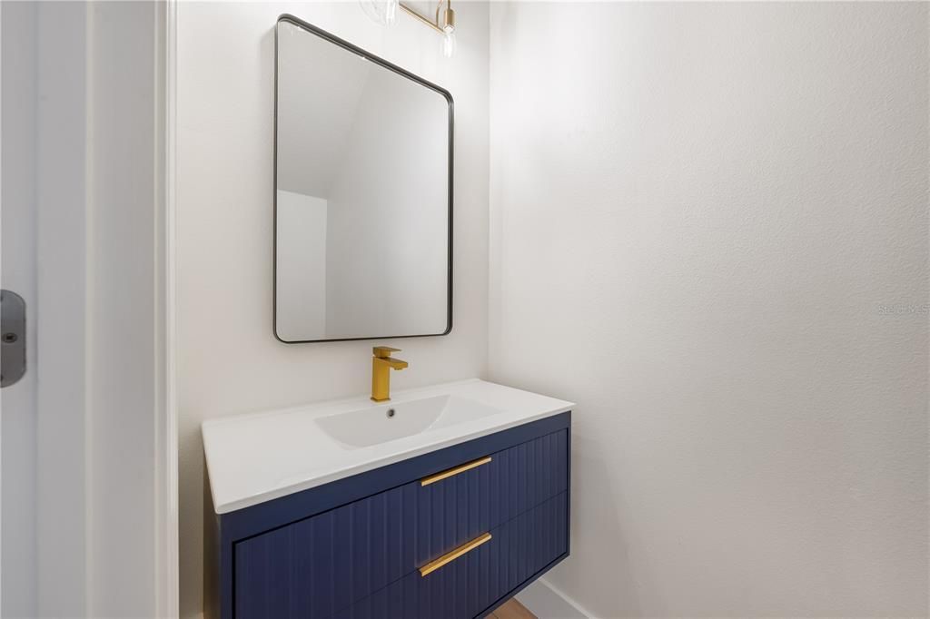For Sale: $465,000 (3 beds, 2 baths, 1954 Square Feet)