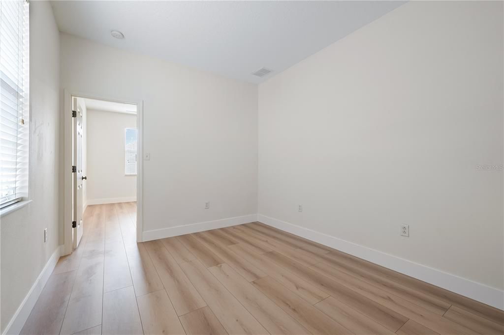 For Sale: $465,000 (3 beds, 2 baths, 1954 Square Feet)