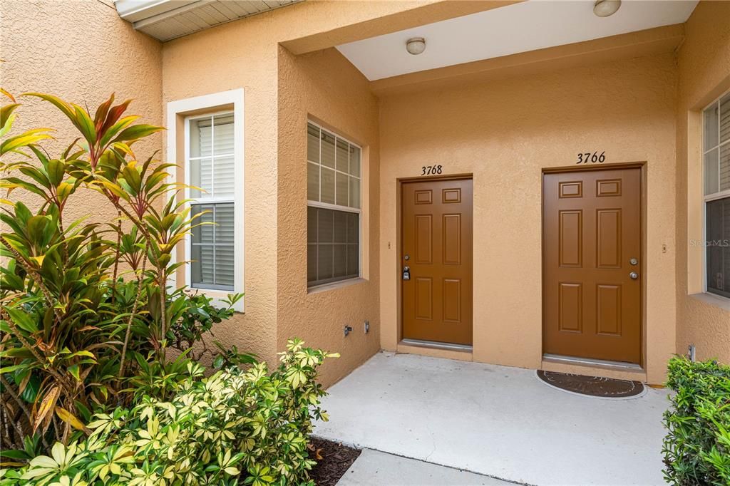 For Sale: $465,000 (3 beds, 2 baths, 1954 Square Feet)