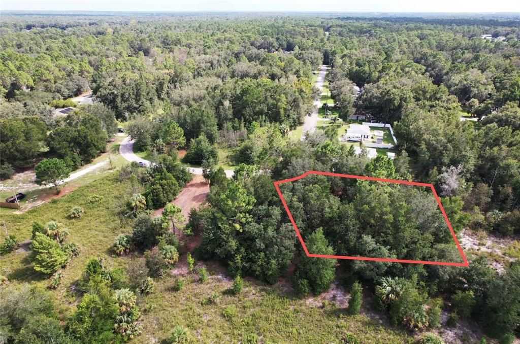 En Venta: $15,995 (0.42 acres)