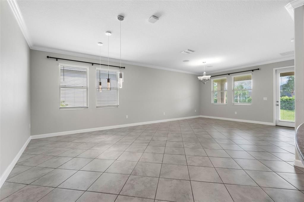For Sale: $389,000 (4 beds, 3 baths, 2057 Square Feet)