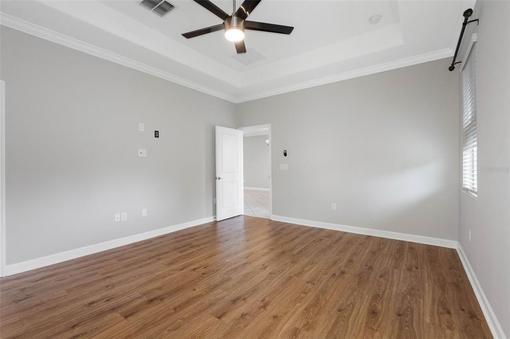 For Sale: $389,000 (4 beds, 3 baths, 2057 Square Feet)