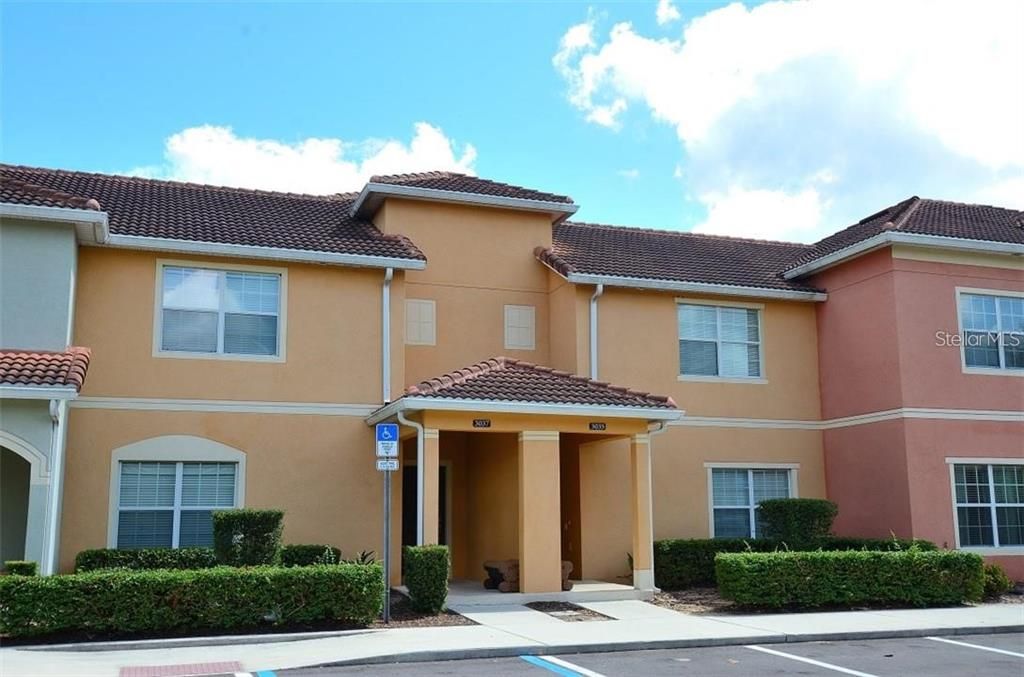 For Sale: $355,000 (4 beds, 3 baths, 1902 Square Feet)