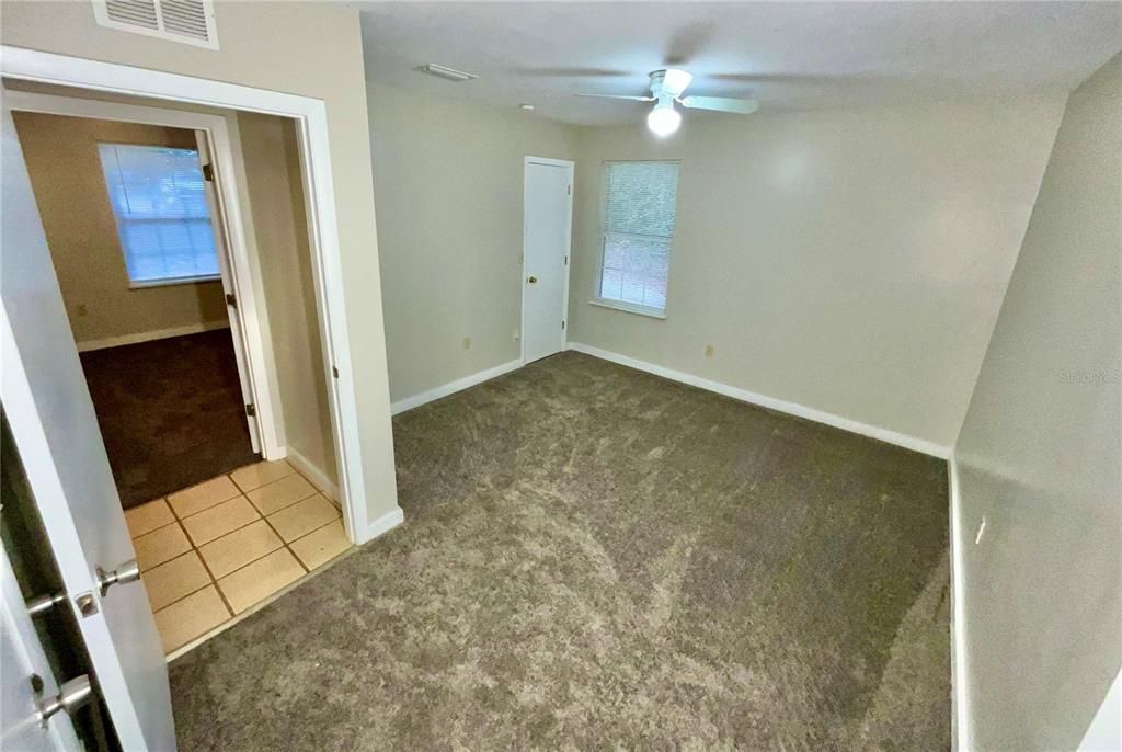 For Sale: $215,000 (4 beds, 2 baths, 1296 Square Feet)
