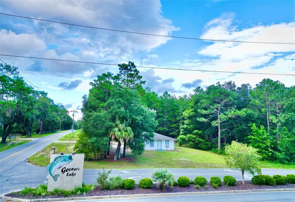 For Sale: $215,000 (4 beds, 2 baths, 1296 Square Feet)