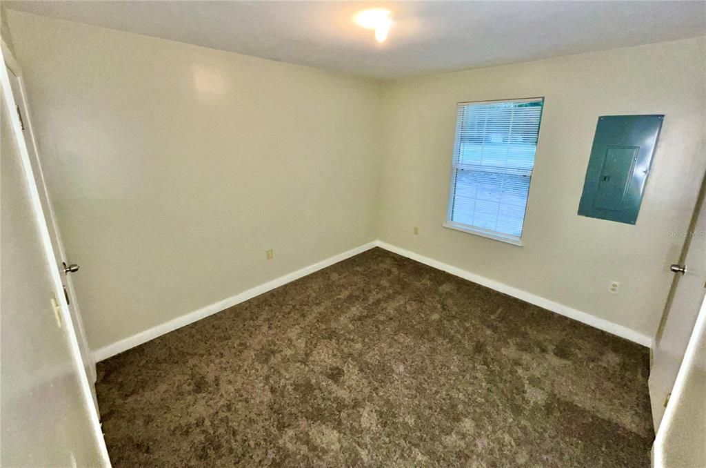 For Sale: $215,000 (4 beds, 2 baths, 1296 Square Feet)