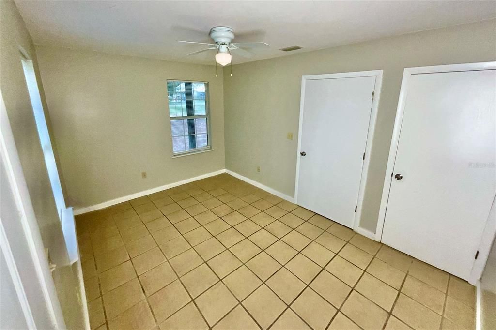 For Sale: $215,000 (4 beds, 2 baths, 1296 Square Feet)