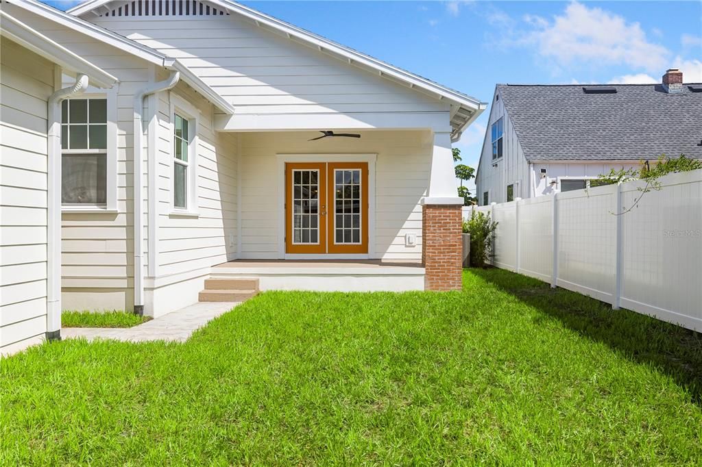 На продажу: $764,900 (4 спален, 3 ванн, 2061 Квадратных фут)