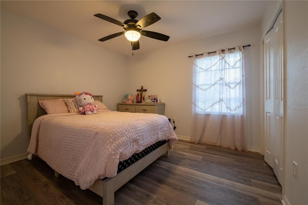 En Venta: $389,000 (3 camas, 2 baños, 1736 Pies cuadrados)