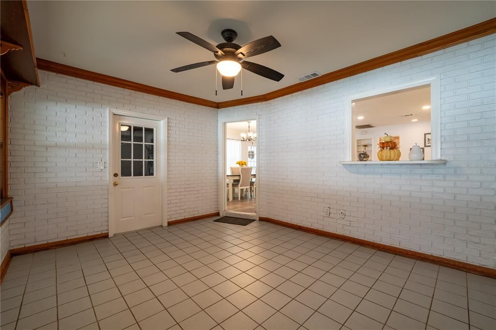En Venta: $389,000 (3 camas, 2 baños, 1736 Pies cuadrados)