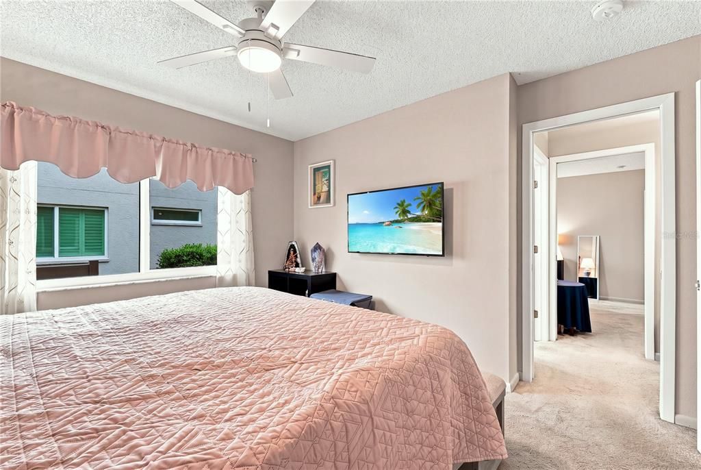 For Sale: $849,000 (4 beds, 3 baths, 2625 Square Feet)
